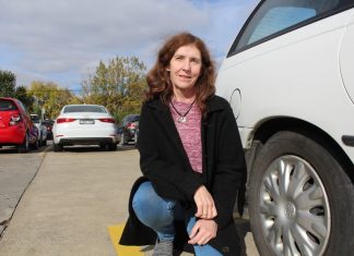 Parking pressures mount Local resident and business-owner Andrea Collins is supporting the Gisborne Roads and Transport Group's push to make parking in Gisborne's CBD a high priority.