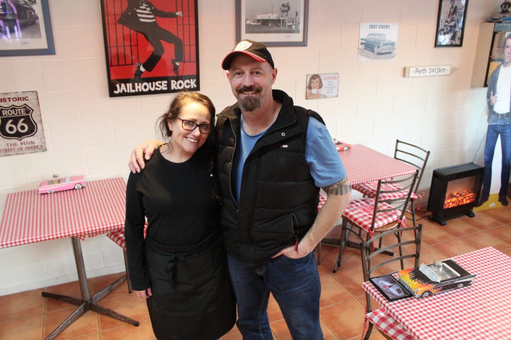 A rockin’ burger joint