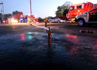 Fire closes High Street Photo: Brian Wilson ietsystems