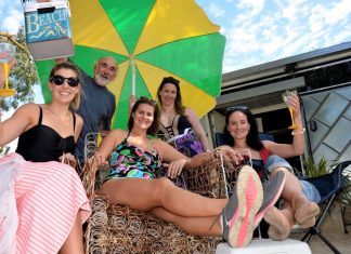 La Mama debut for Taradale Tony Redmond with La Mama's Lisa Dallinger, Jennifer Monk, Kelley Kerr Young and Lee McClenaghan at Taradale's Ash Tree Studio for Ladies of The Bay.