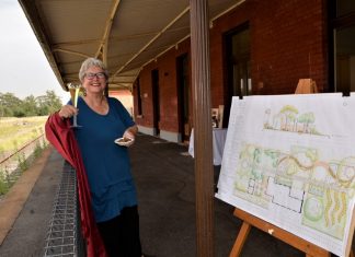 Newstead a perfect platform for long dinner and art auction