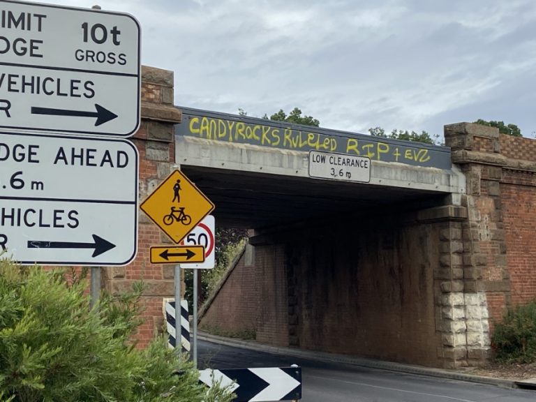 Castlemaine rail bridge targeted again