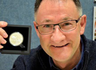 Coin coup for Castlemaine photographer