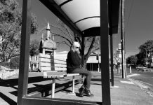 Bus commuters without shelter