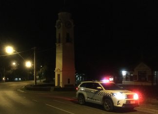 Call catches burglar