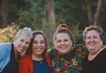 Sisters deliver gratitude boxes