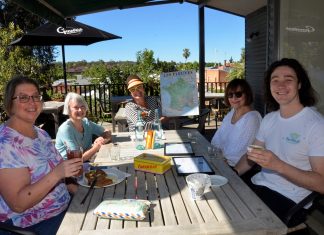 A little French tête-à-tête