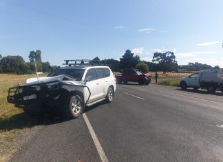 Cars towed after crash