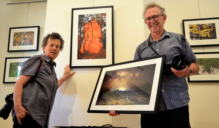 CPhotoExhibtn080322