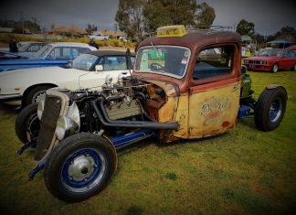 Grumpies pay tribute