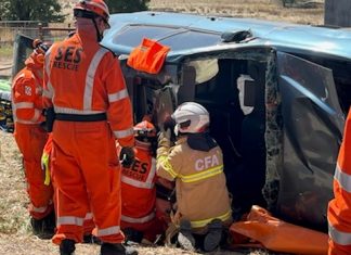 Drivers trapped in two accidents