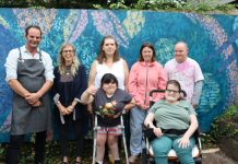 Mural delights diners