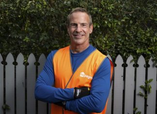 Calling local tradies