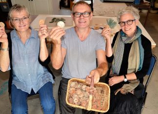 Clay coin currency to circulate