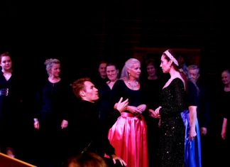 Triumphant return to the stage