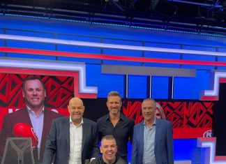 Hayden shines on Fox Footy