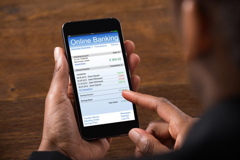 Victim of scam praises local bank