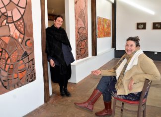 Artists deliver new course