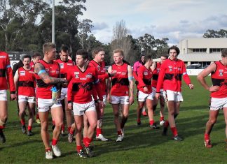 Redbacks win epic battle