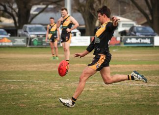 Magin kicks 9 – Tigers in hunt