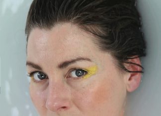 Explore VR and electronica