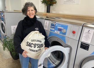Laundry service for friends in need