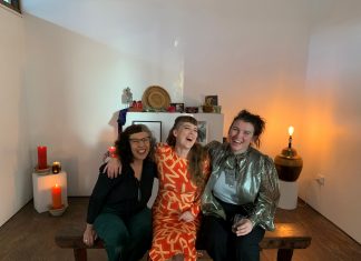 Exhibition dedicated to dead mothers