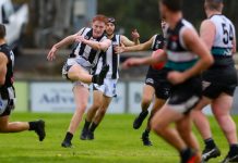 Castlemaine late surge