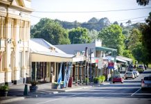 Woodend in for top title