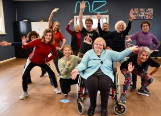 Help the Silver Tops sparkle