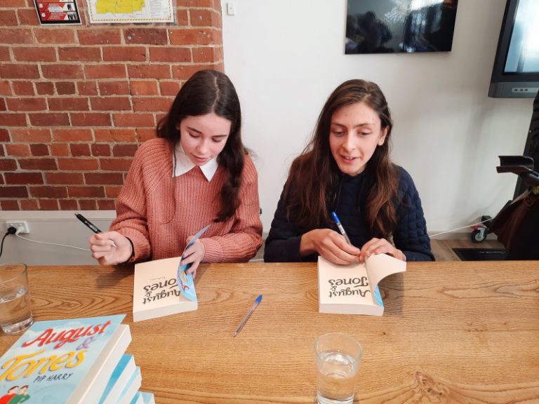 Friendship captures hearts