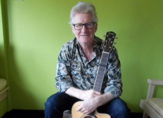 Guitar legend to feature