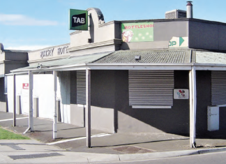 Outside areas want say in pokies survey