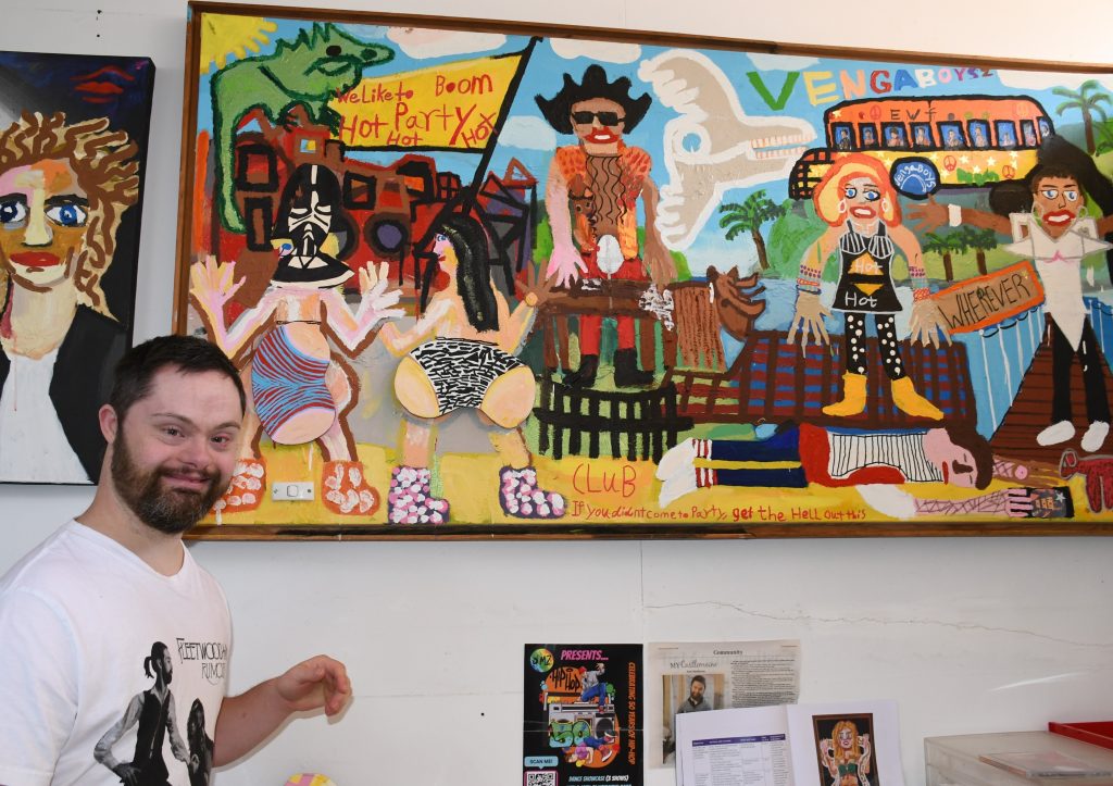 Artist to unveil ‘mega’ exhibition