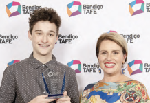 Elliot claims top award