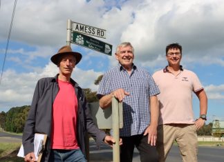 Riddell fight rears again