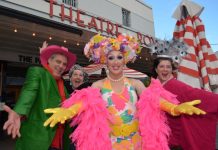 Frock up for Fringe!