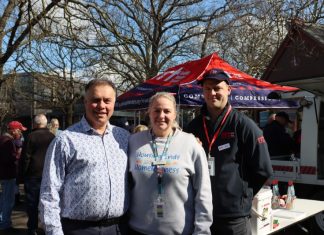 Community gathers to support homeless