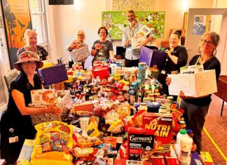 Project spreads festive cheer