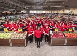 Coles opens in Romsey