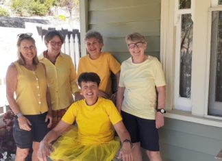 Join the knitting nannas!