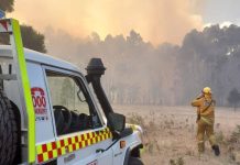 Fire threatens homes at Benloch