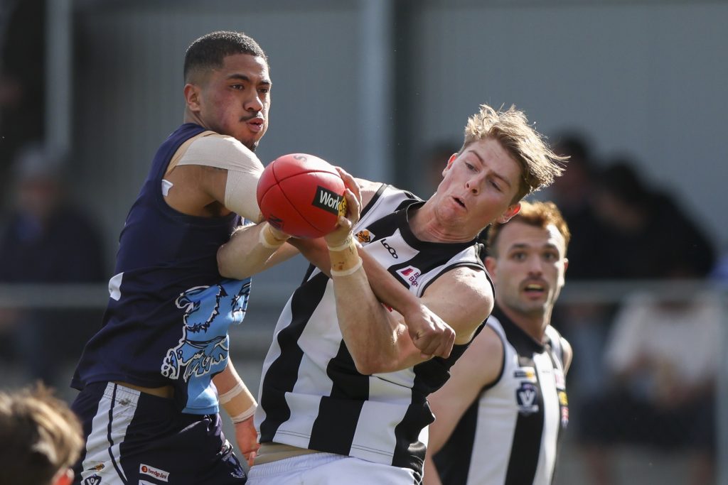 Magpie women and reserves footballers to finals
