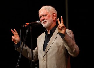 Vince Jones returns to Castlemaine!