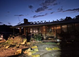 ‘Mini tornado’ strikes