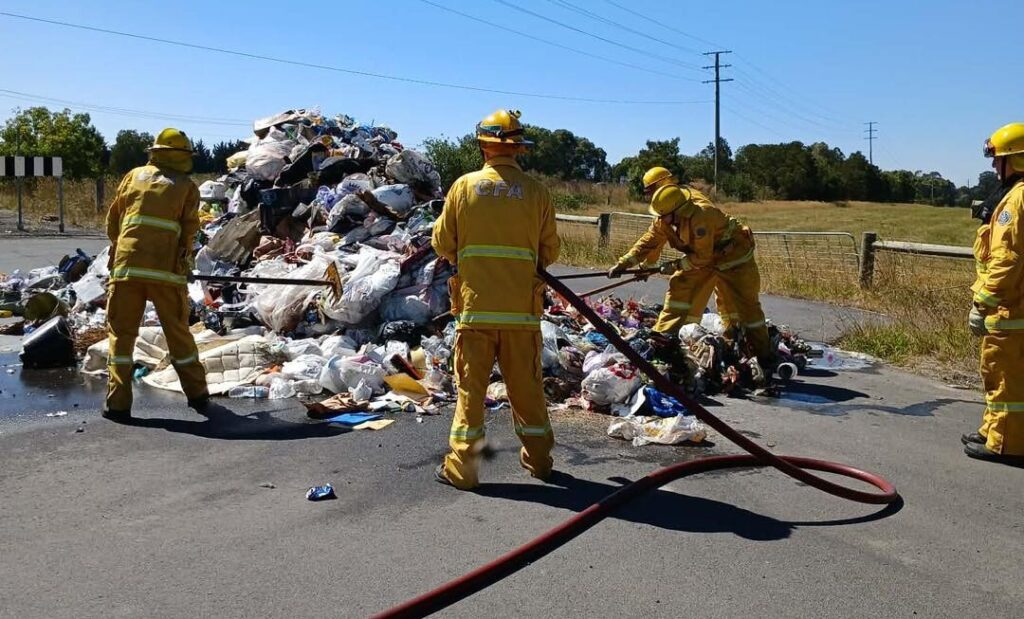 Battery sparks rubbish truck fire