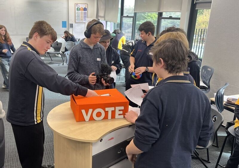 Students put democracy back together